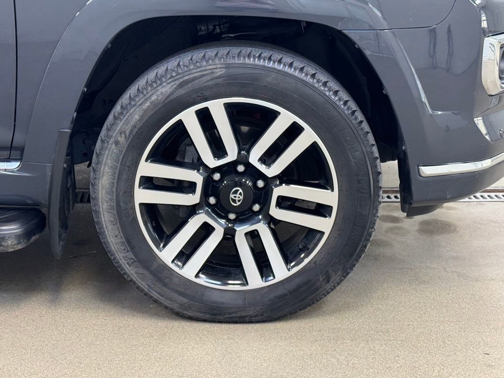 Used 2024 Toyota 4Runner Limited image 4