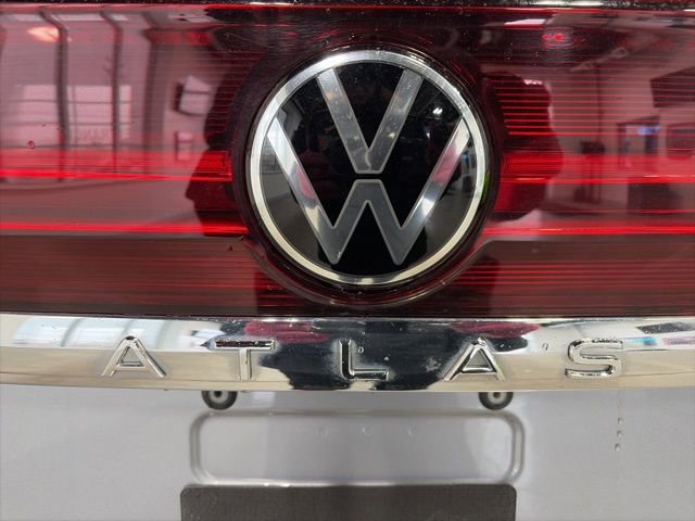 Used 2025 Volkswagen Atlas SE image 7