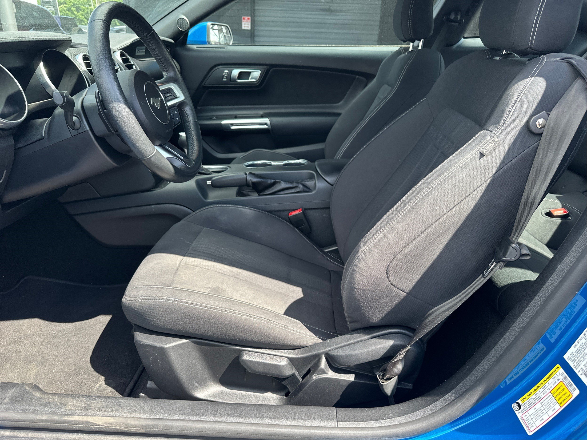 Used 2019 Ford Mustang Coupe RWD image 9