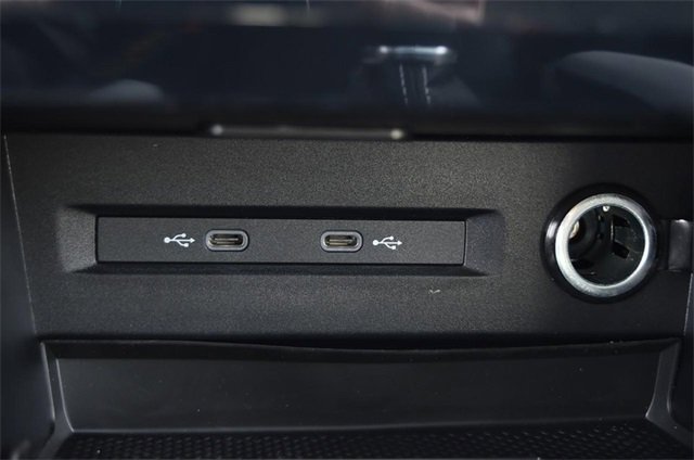 New 2025 Volkswagen Taos SE image 15