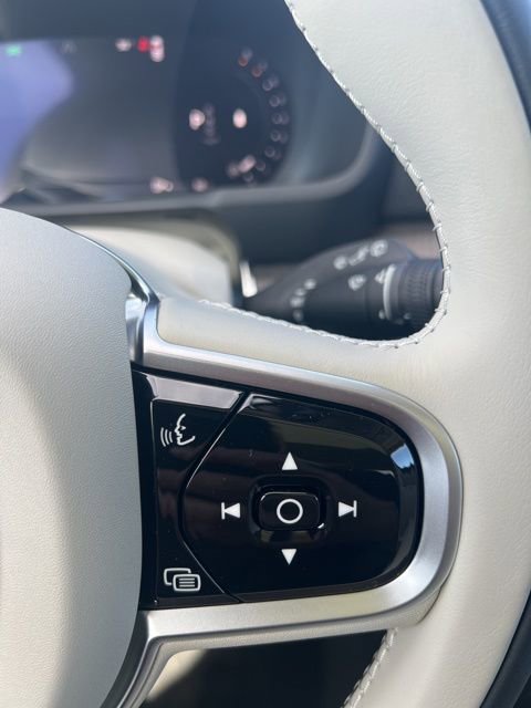 New 2026 Volvo XC90 B6 Ultra w/ Protection Package image 14