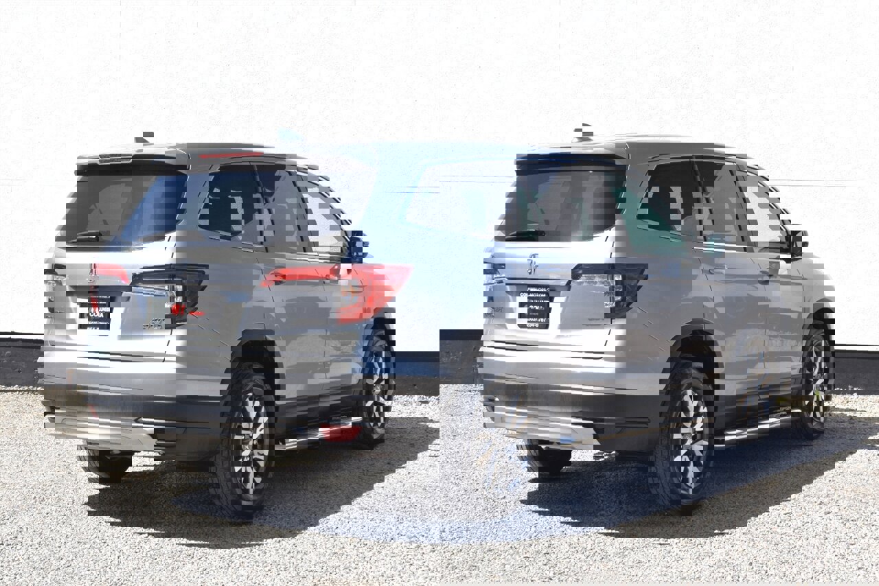 Used 2020 Honda Pilot EX image 5