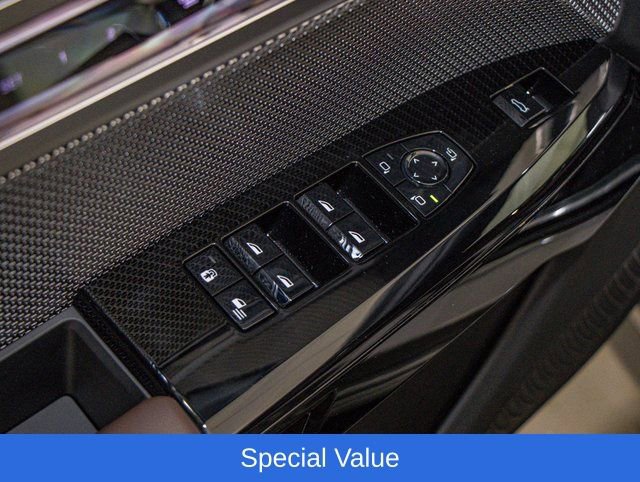 Used 2025 BMW 760i xDrive w/ Premium Package AWD/4WD image 14