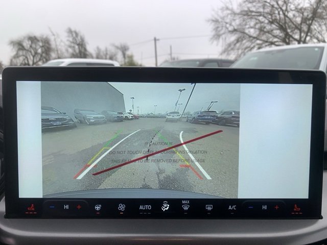 New 2025 Ford Escape SE w/ Class II Trailer Tow Package image 15