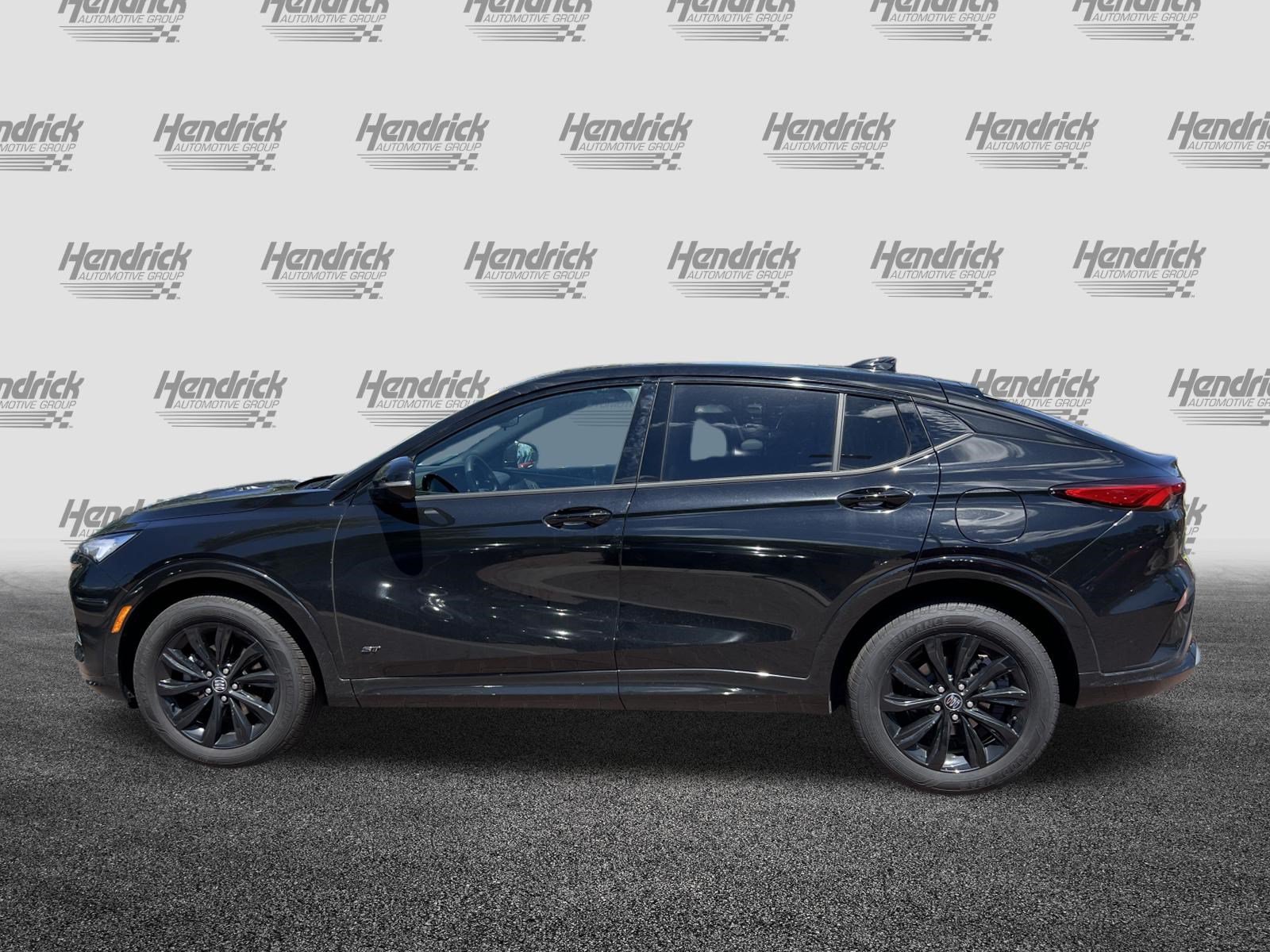 Used 2025 Buick Envista Sport Touring w/ Convenience II Package FWD image 7