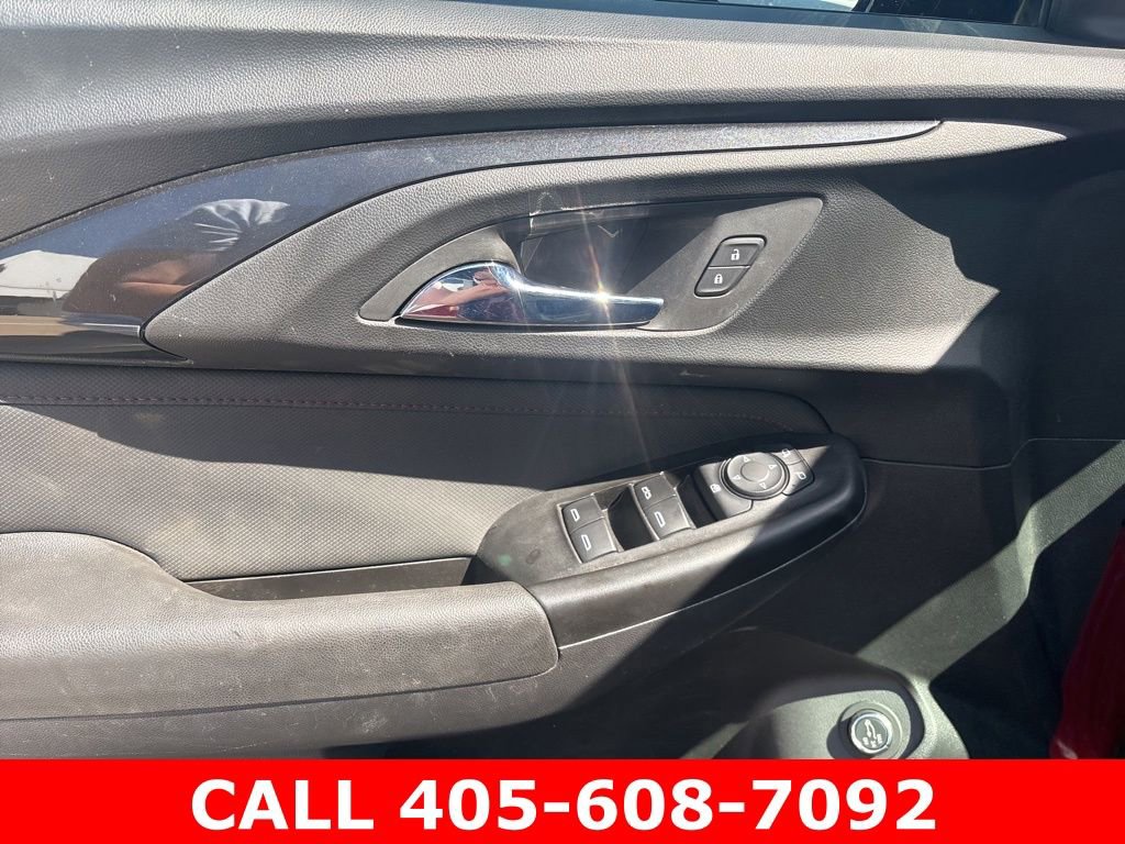 Used 2022 Chevrolet TrailBlazer RS w/ Sun and Liftgate Package FWD image 9