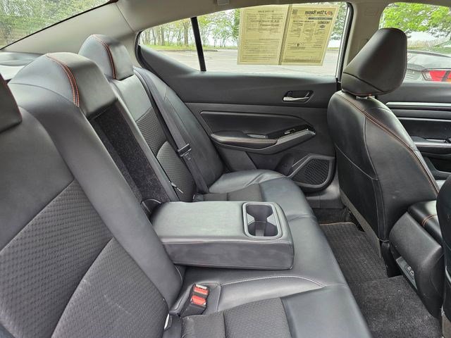 Used 2024 Nissan Altima 2.5 SR FWD image 15