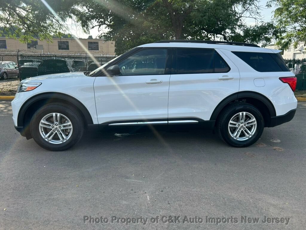 Used 2022 Ford Explorer XLT AWD/4WD image 17
