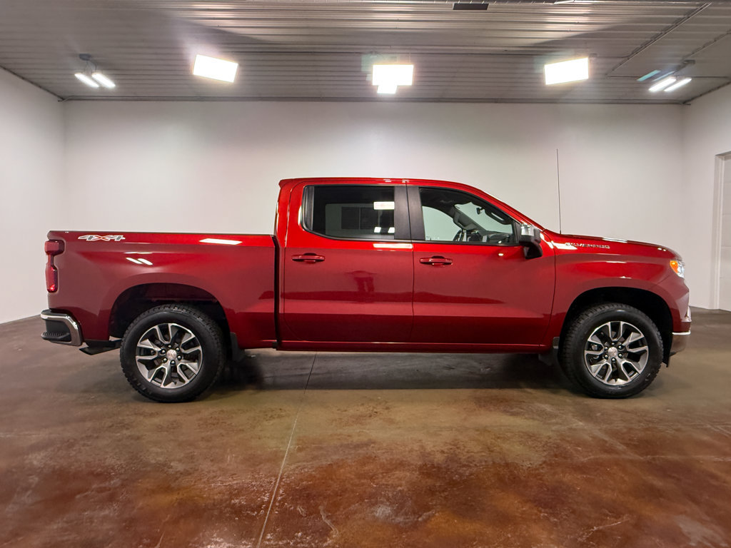 Used 2023 Chevrolet Silverado 1500 LT AWD/4WD image 23