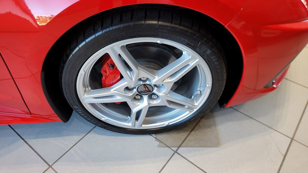 Used 2025 Chevrolet Corvette Stingray Preferred Cpe w/ 2LT image 15