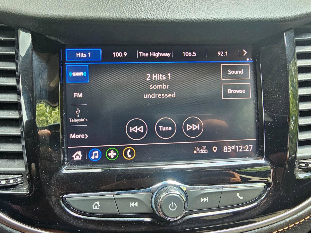 Used 2021 Chevrolet Trax LT w/ Driver Confidence Package image 39