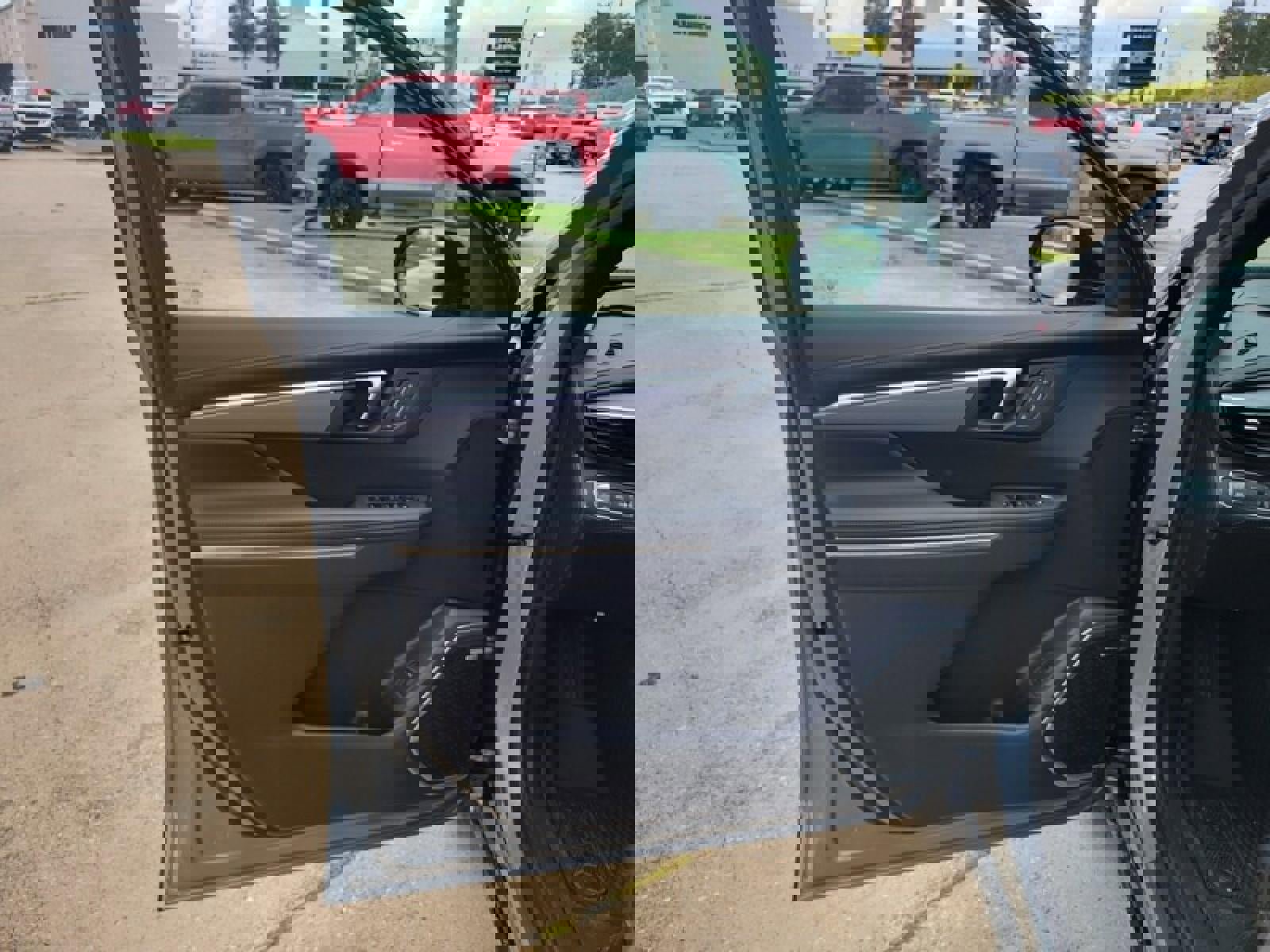 New 2026 Buick Enclave Sport Touring w/ Super Cruise Package image 13