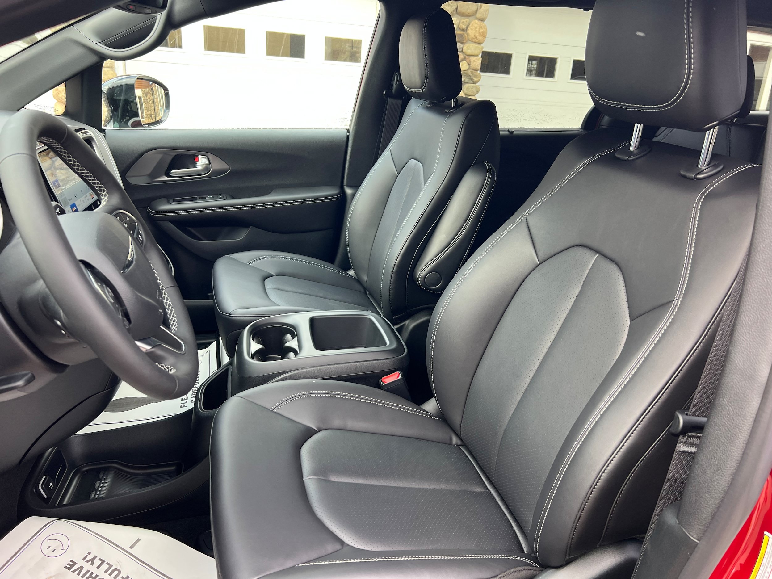 New 2026 Chrysler Pacifica Select AWD/4WD image 12