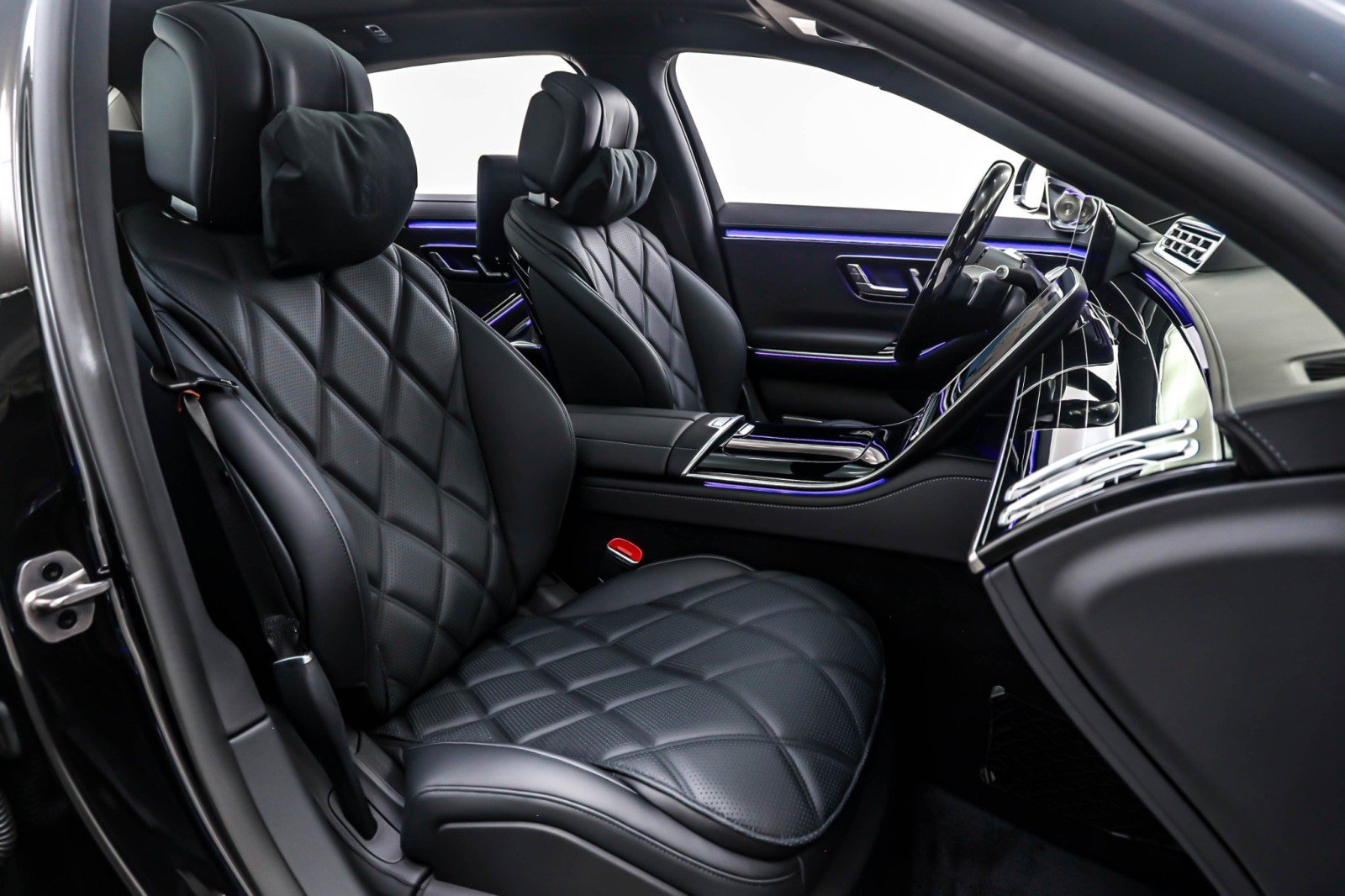 New 2026 Mercedes-Benz Maybach S 680 4MATIC image 7