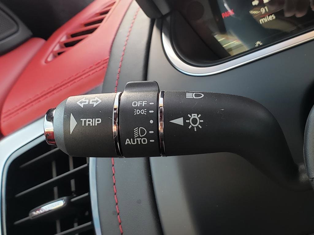 Used 2023 Jaguar F-TYPE R image 26