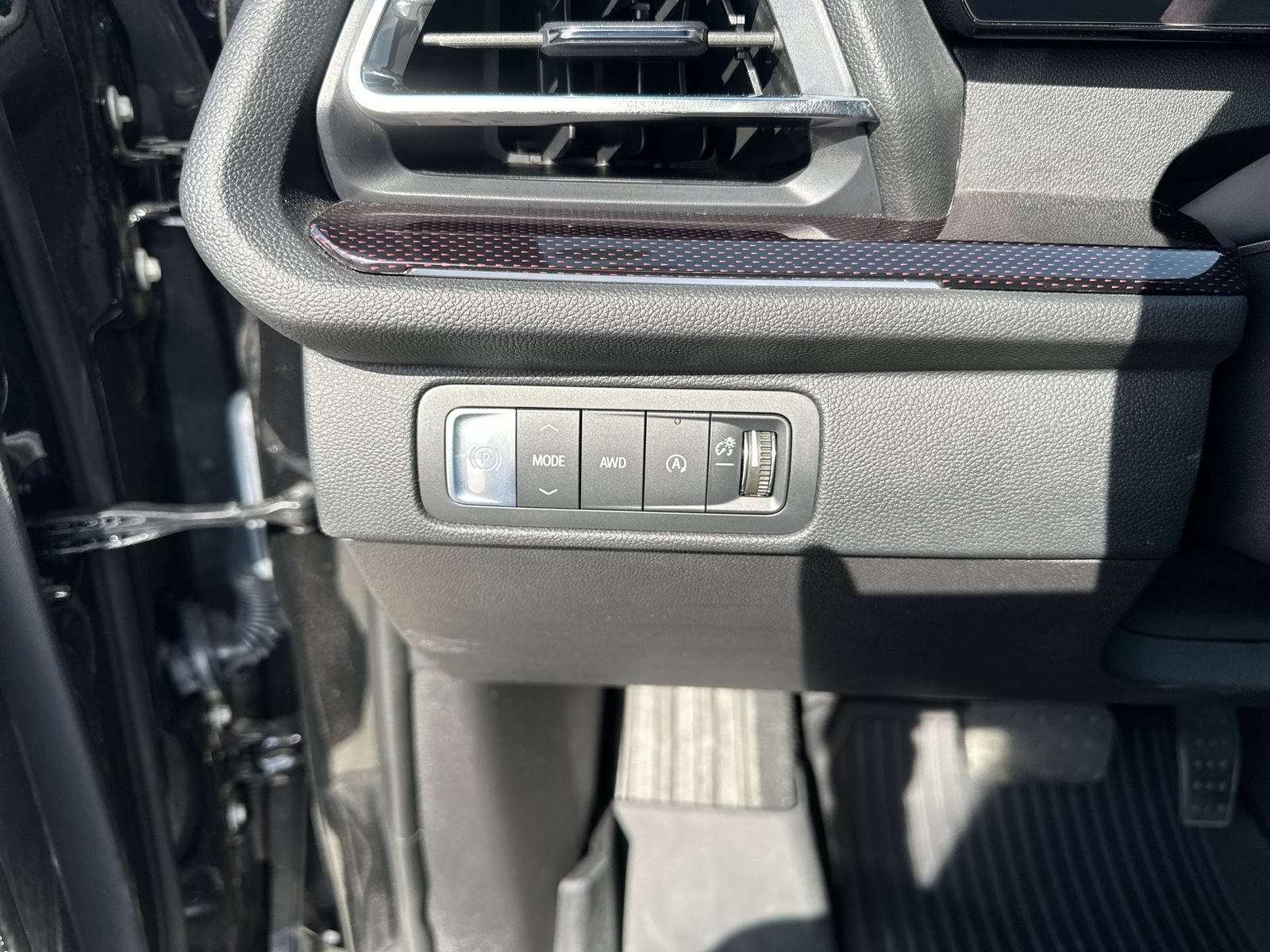 Certified 2026 Chevrolet Traverse RS w/ LPO, Floor Liner Package AWD/4WD image 18