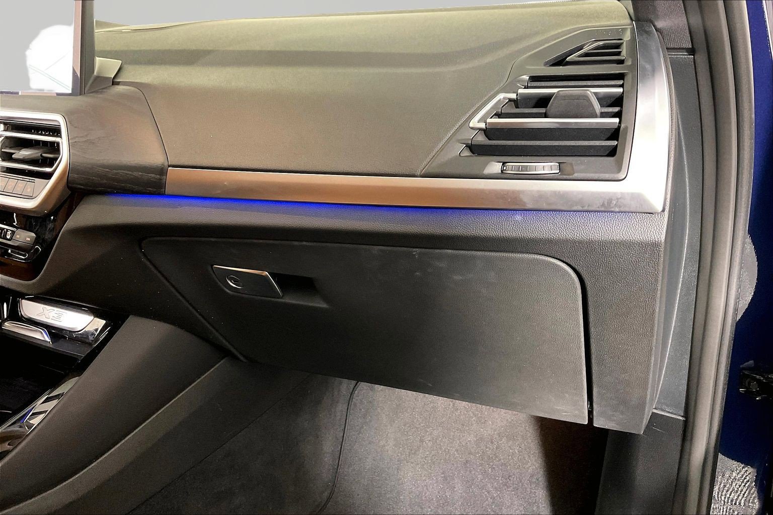 Certified 2024 BMW X3 xDrive30i w/ Premium Package AWD/4WD image 17