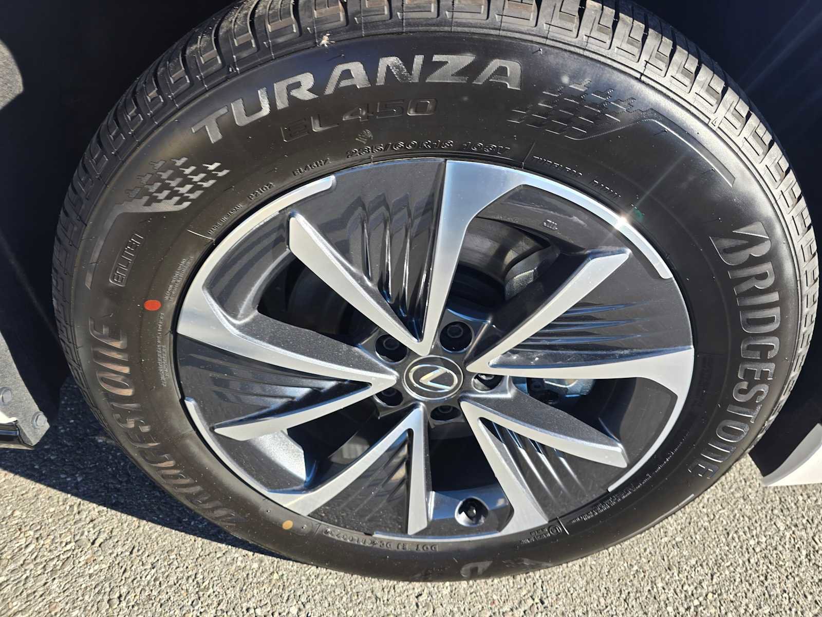 Used 2023 Lexus RZ 450e Premium image 9