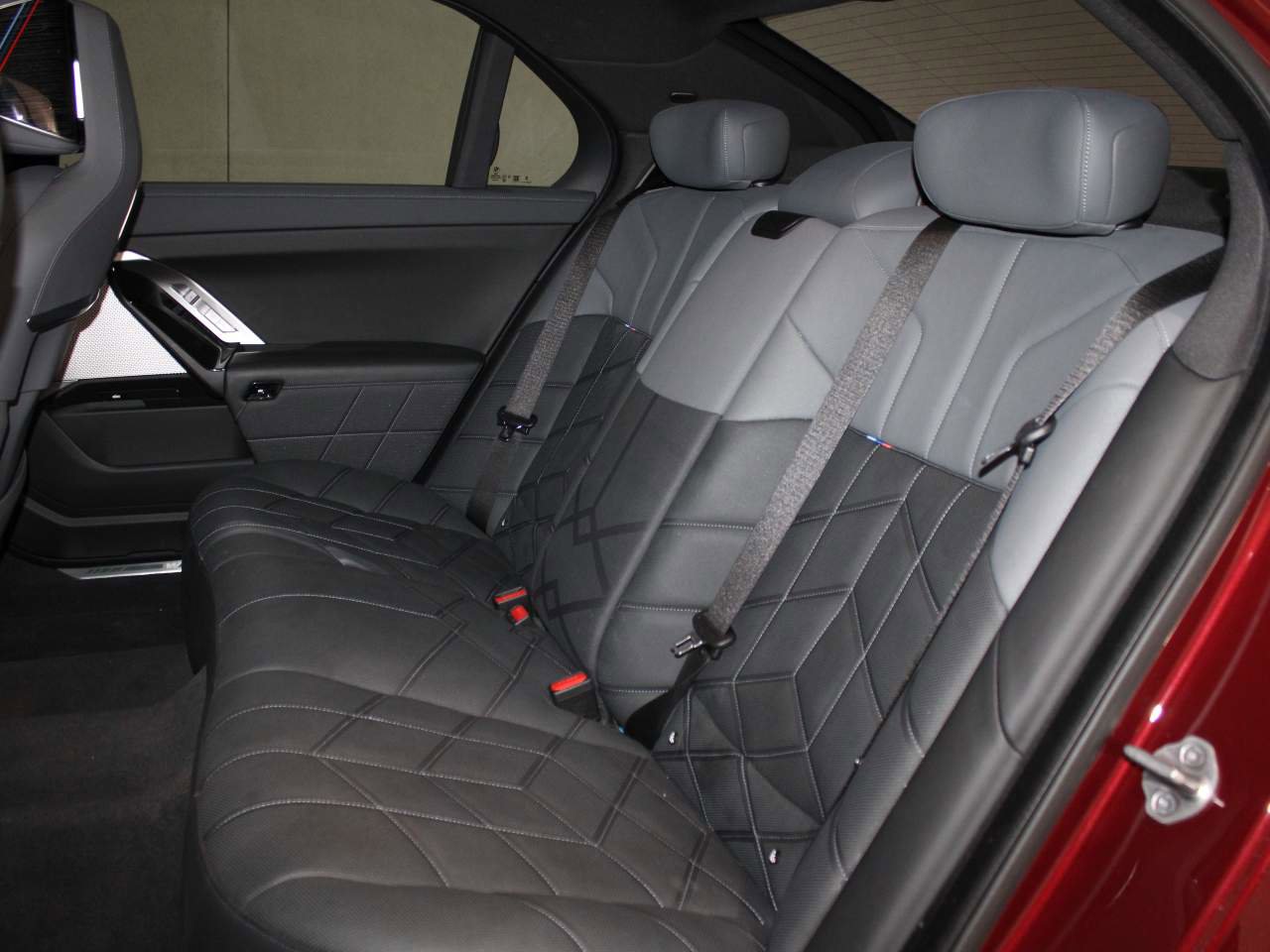 Certified 2023 BMW 740i RWD image 18