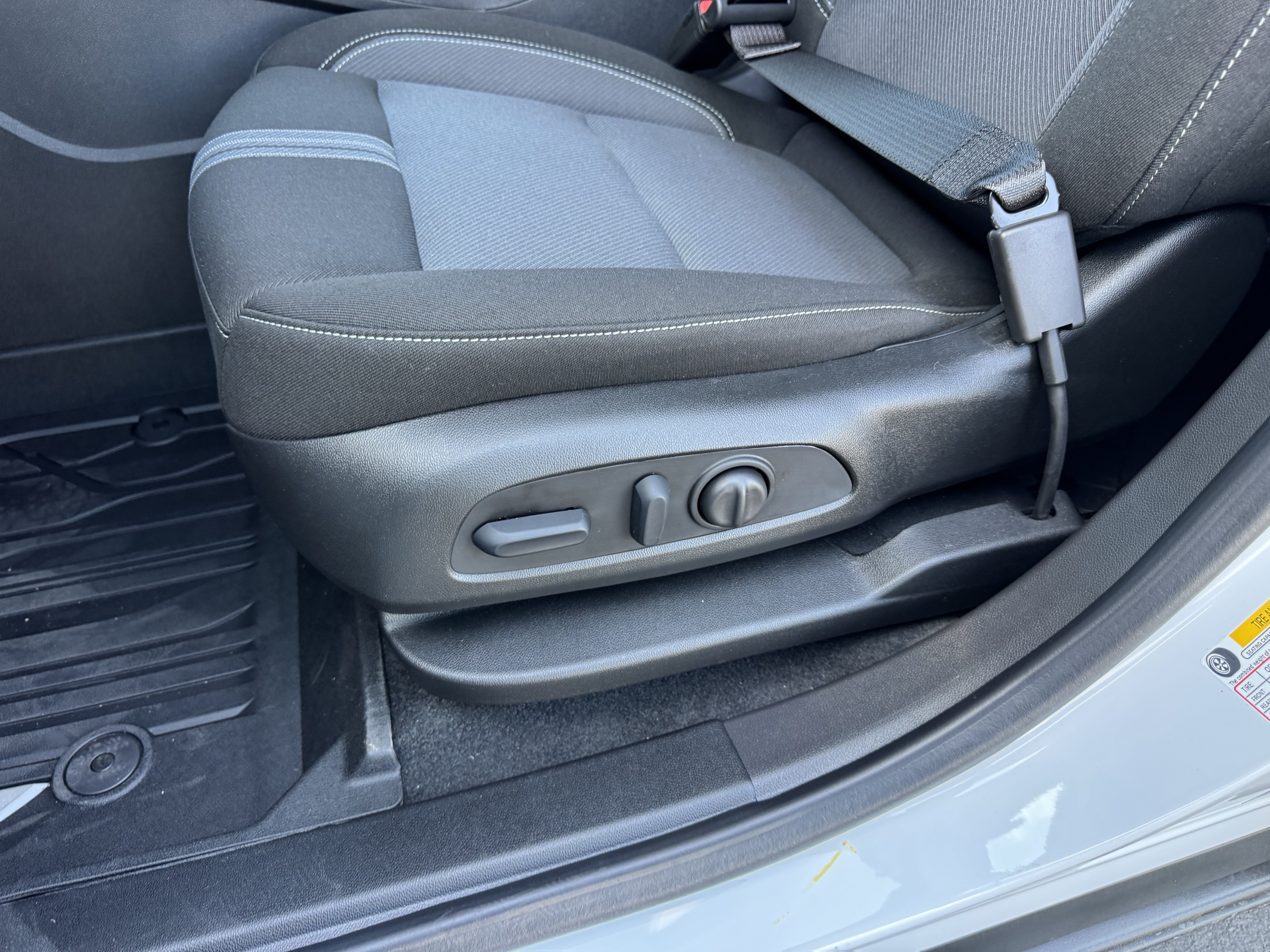 New 2026 Chevrolet Blazer LT w/ LPO, Floor Liner Package FWD image 14