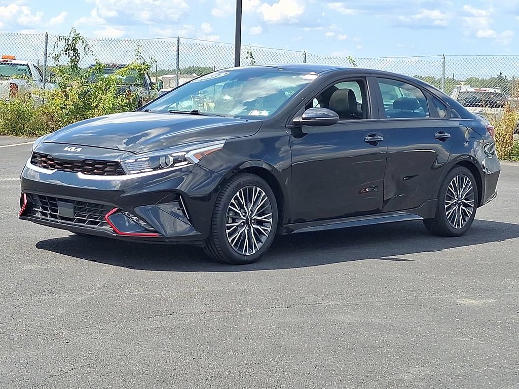 Certified 2023 Kia Forte GT-Line w/ GT-Line Premium Package FWD image 3