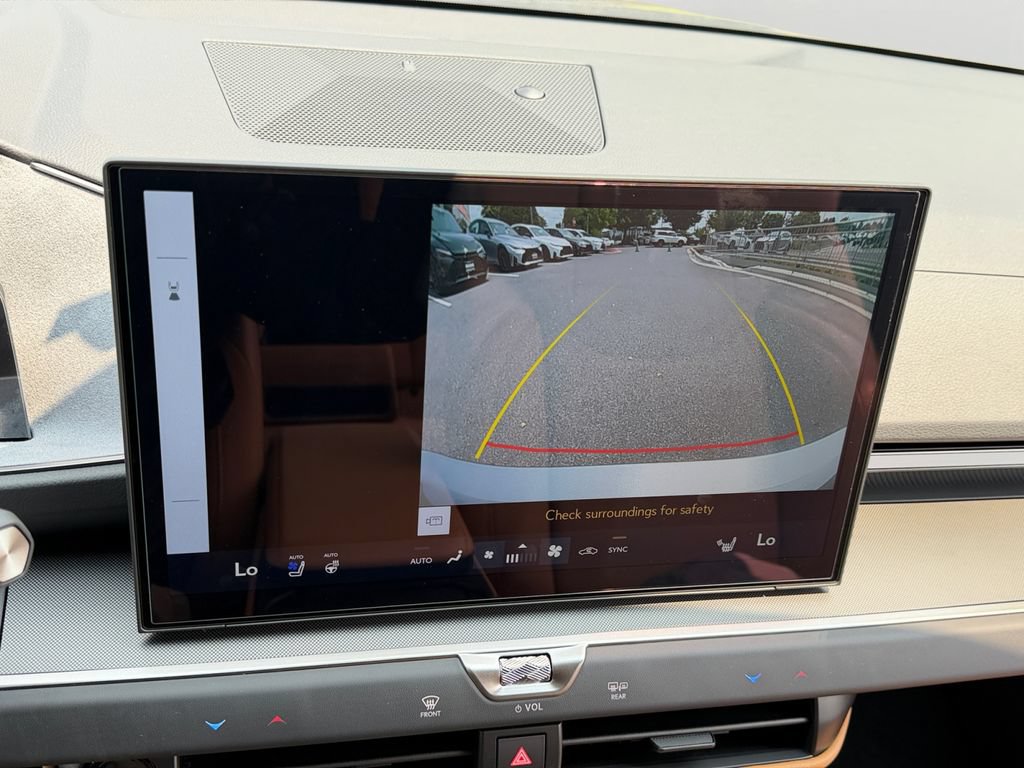 New 2026 Lexus ES 500e AWD/4WD image 20