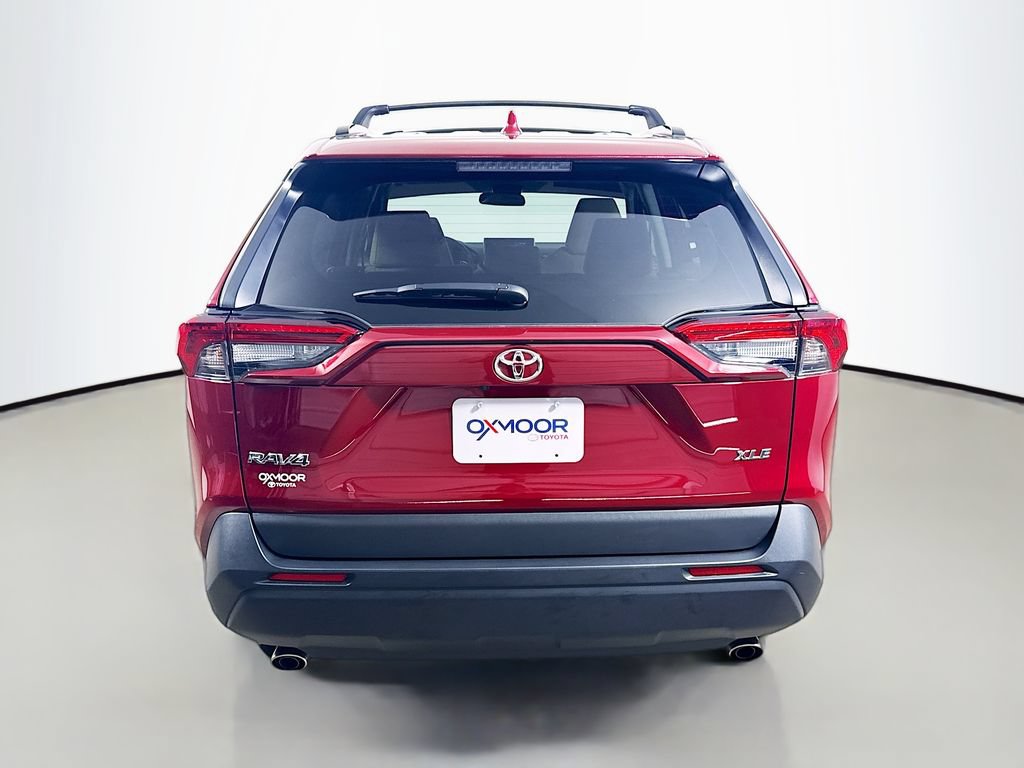 Used 2025 Toyota RAV4 XLE FWD image 6