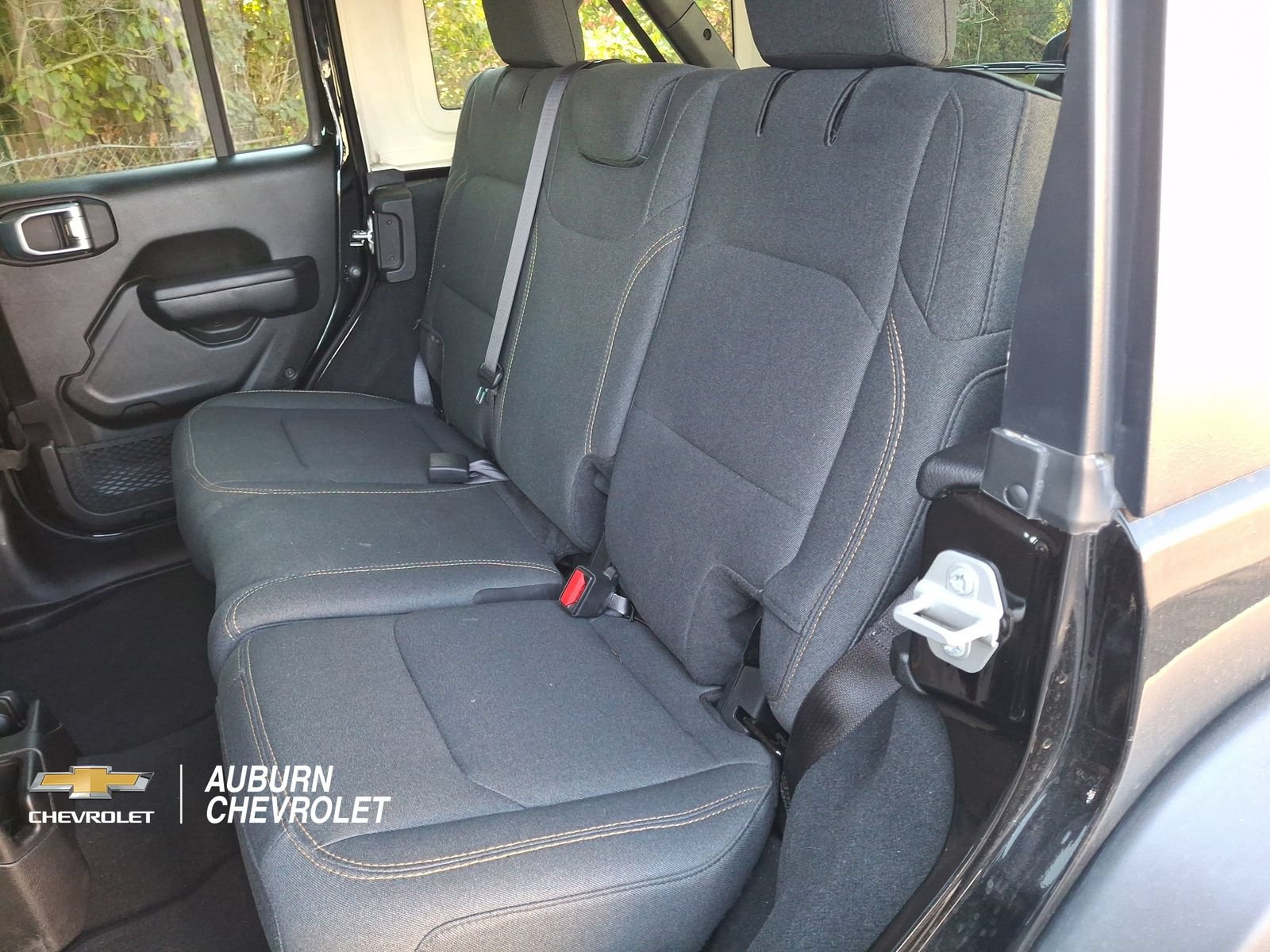 Used 2024 Jeep Wrangler Unlimited Sport AWD/4WD image 18