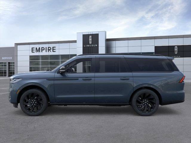 New 2026 Lincoln Navigator L Reserve w/ Jet Appearance Package AWD/4WD image 3