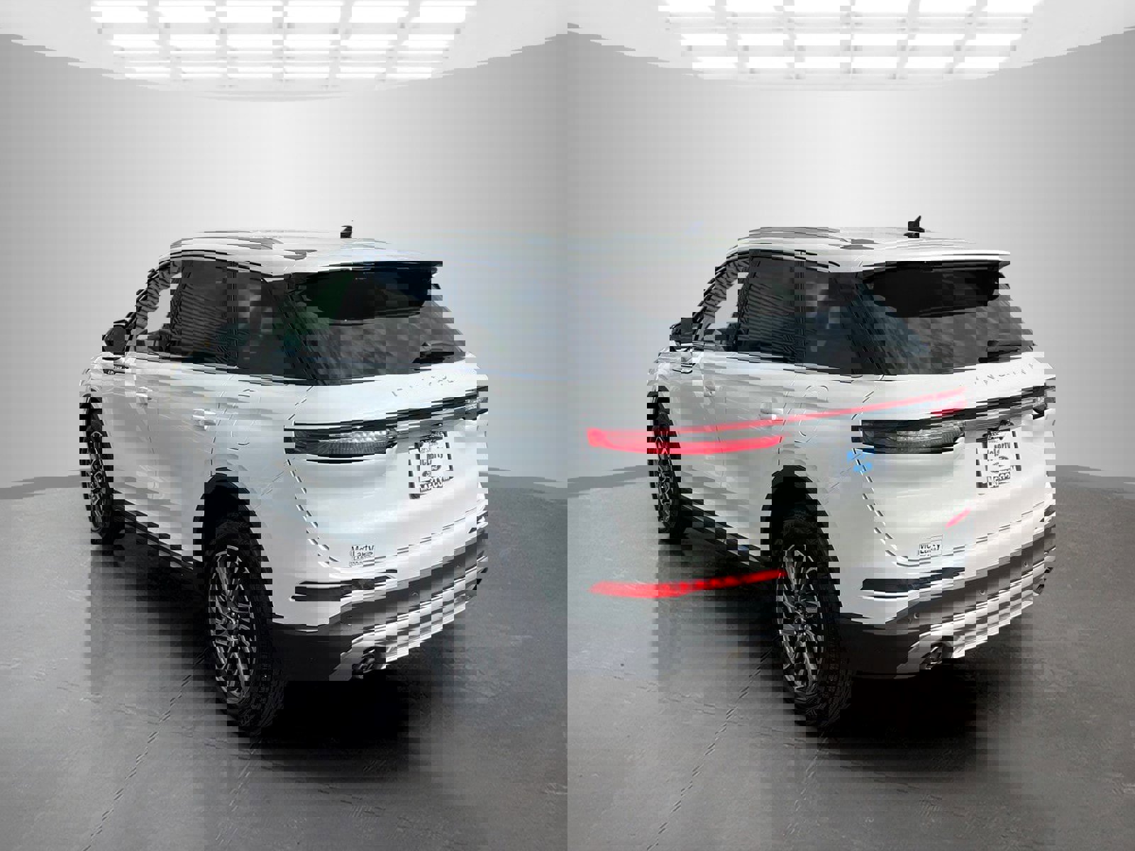 Used 2020 Lincoln Corsair FWD w/ Equipment Group 101A image 6