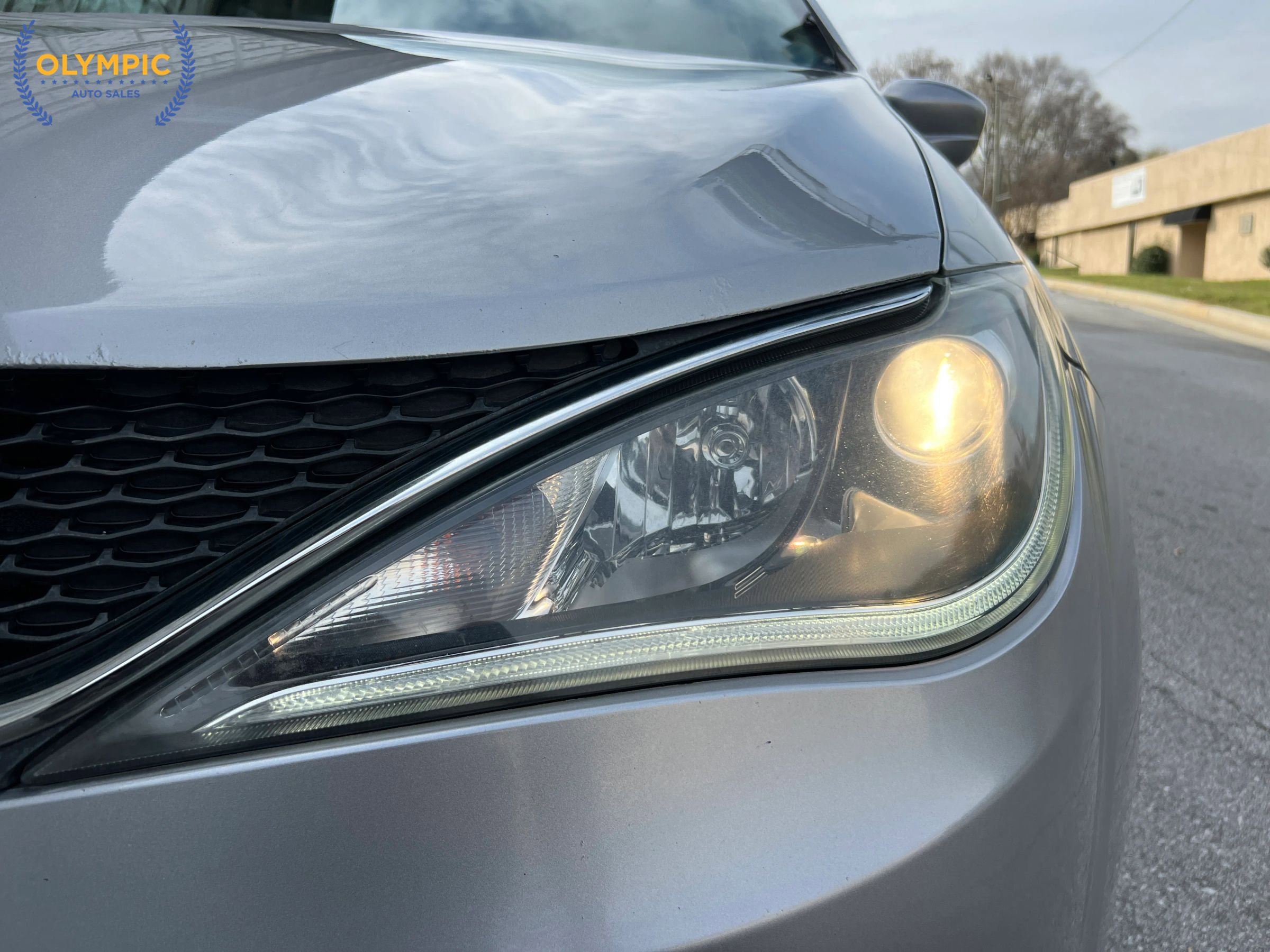 Used 2017 Chrysler Pacifica Touring-L image 13