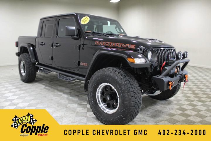 Used 2023 Jeep Gladiator Mojave w/ Cold Weather Group AWD/4WD image 1