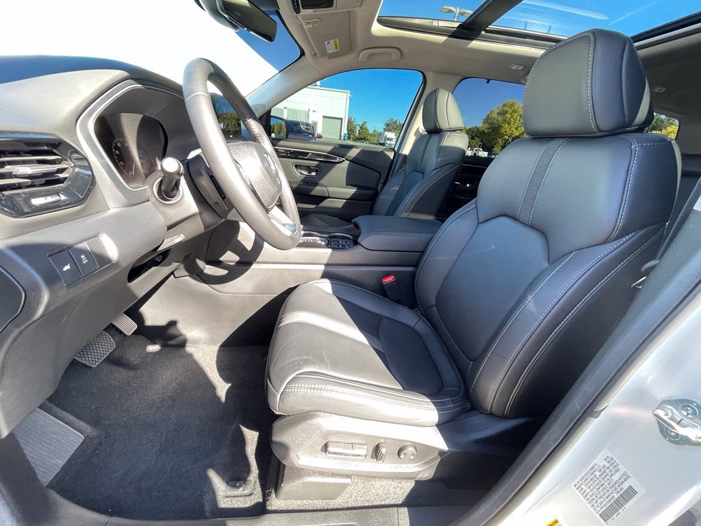 Certified 2025 Honda Pilot Touring image 26