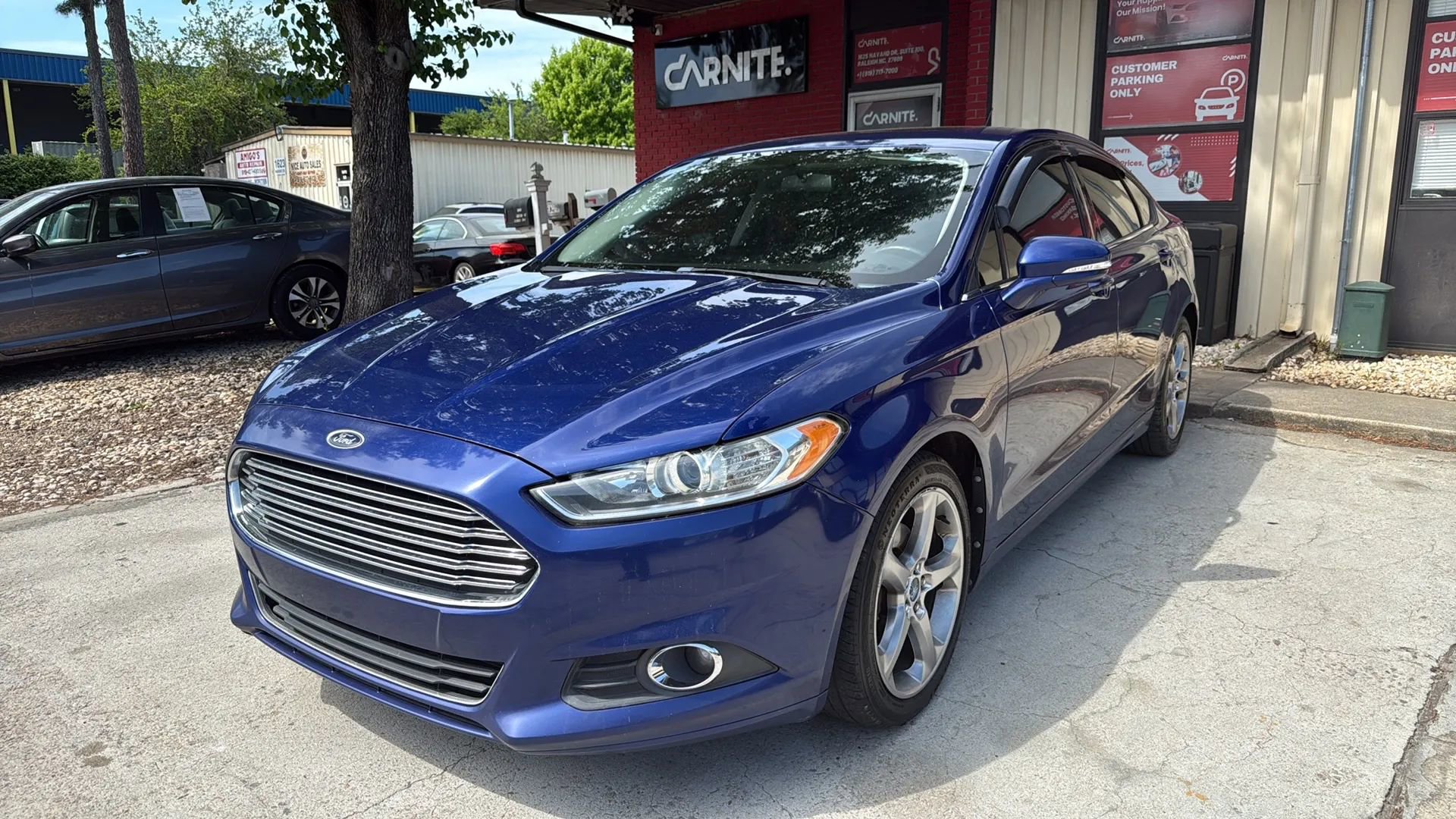 Used 2013 Ford Fusion SE FWD image 1