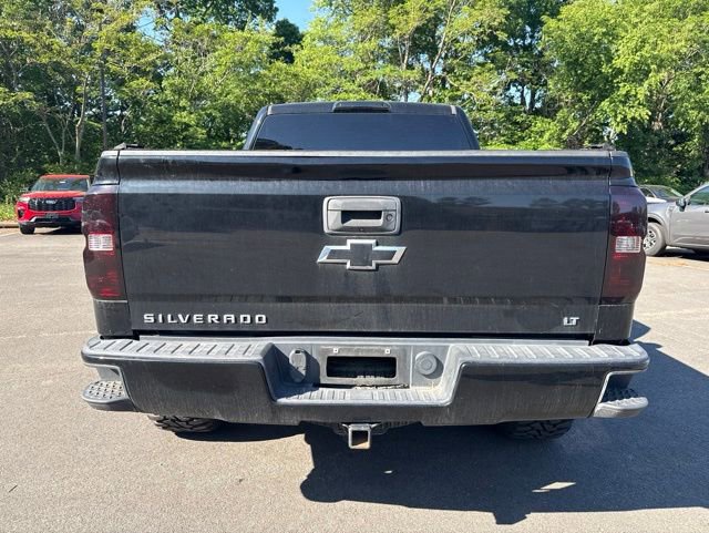 Used 2017 Chevrolet Silverado 1500 LT w/ LPO, Black Pack AWD/4WD image 4