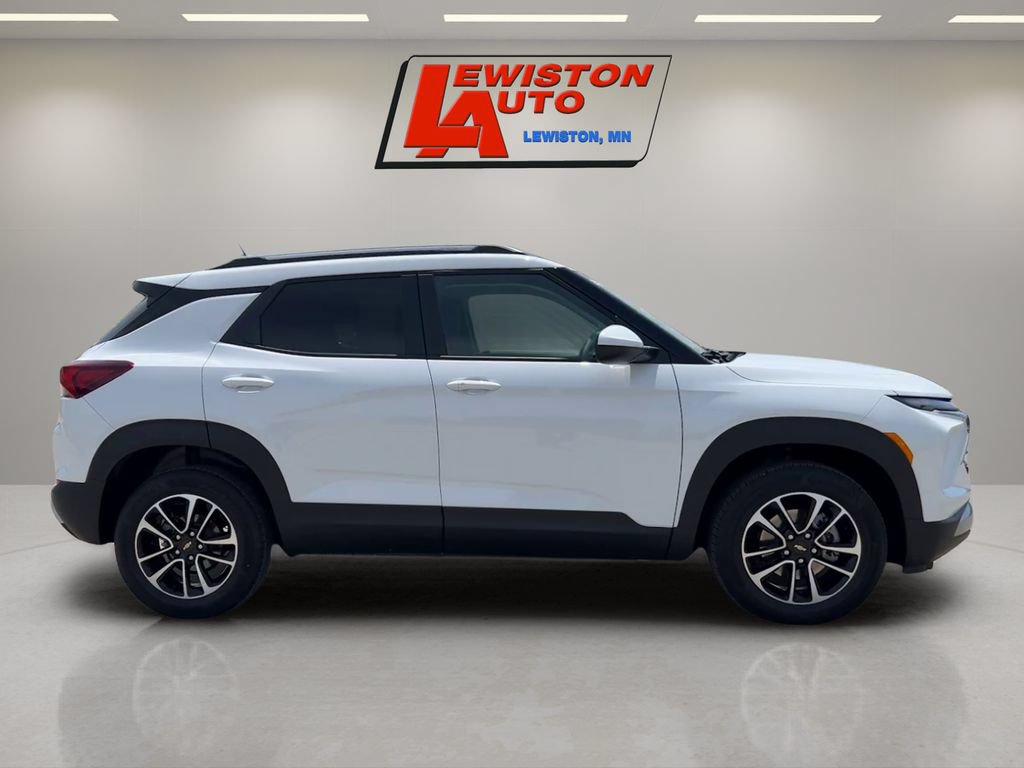 Certified 2026 Chevrolet TrailBlazer LT w/ LT Cold Weather Package AWD/4WD image 6