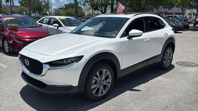 Used 2024 MAZDA CX-30 AWD 2.5 S w/ Premium Package image 3