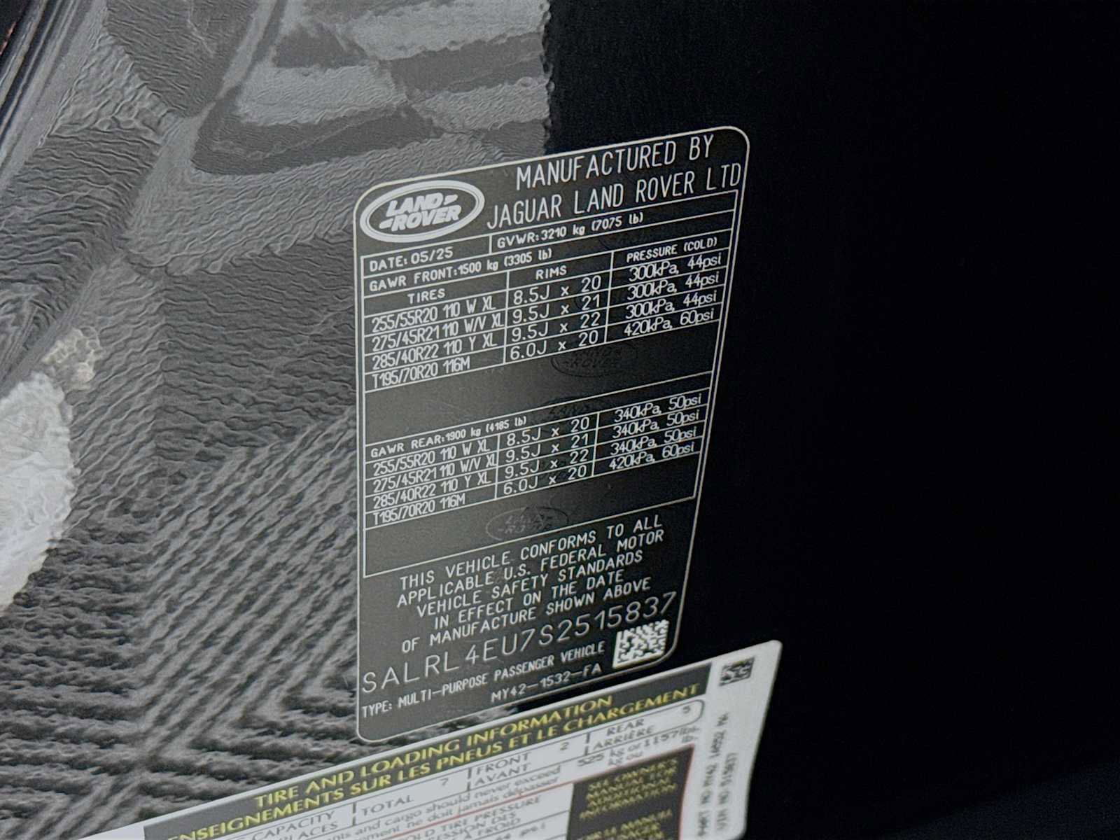 New 2025 Land Rover Discovery Dynamic SE AWD/4WD image 30