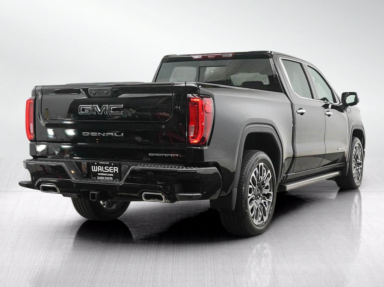 Used 2025 GMC Sierra 1500 Denali Ultimate AWD/4WD image 5
