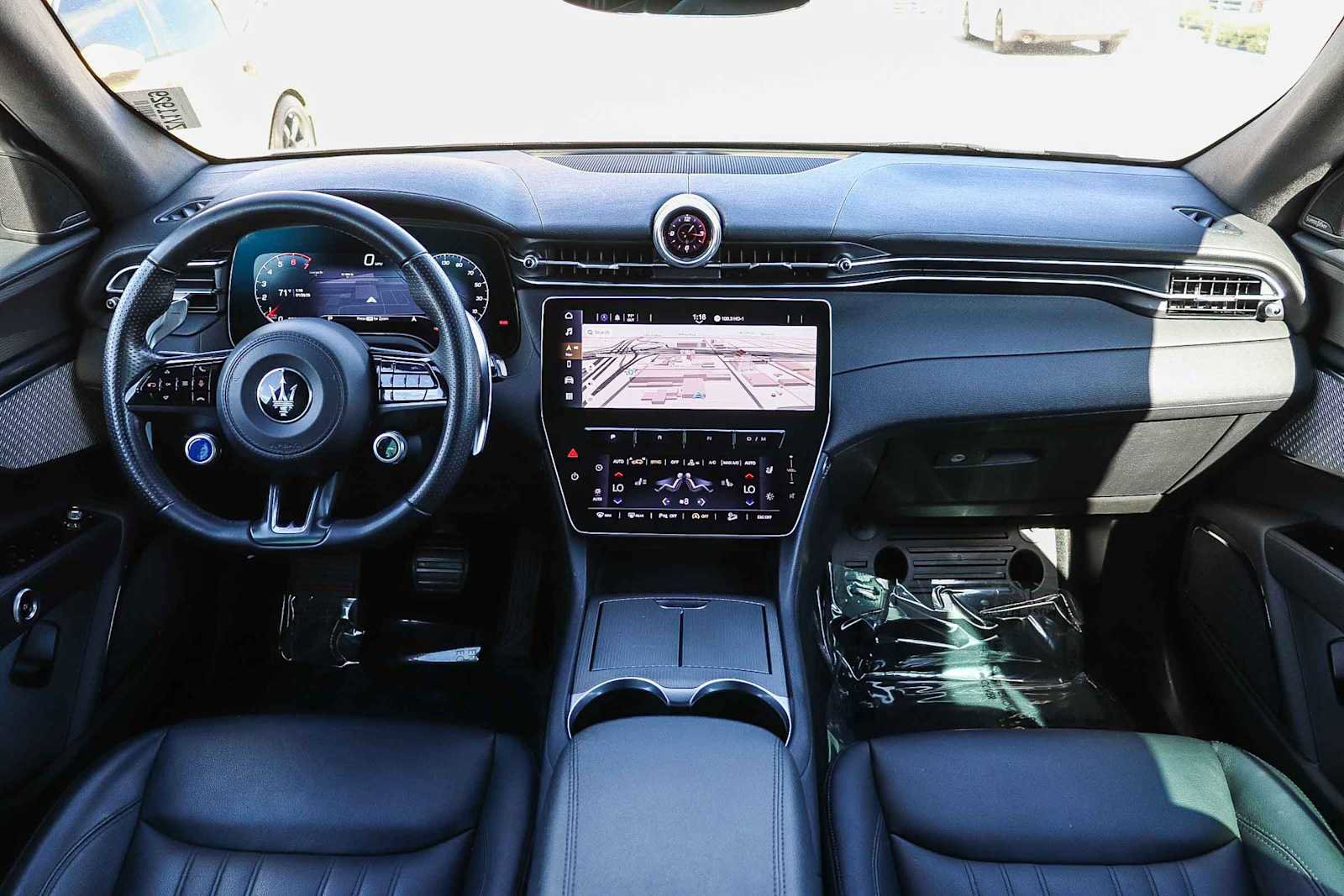 Used 2024 Maserati Grecale GT image 12