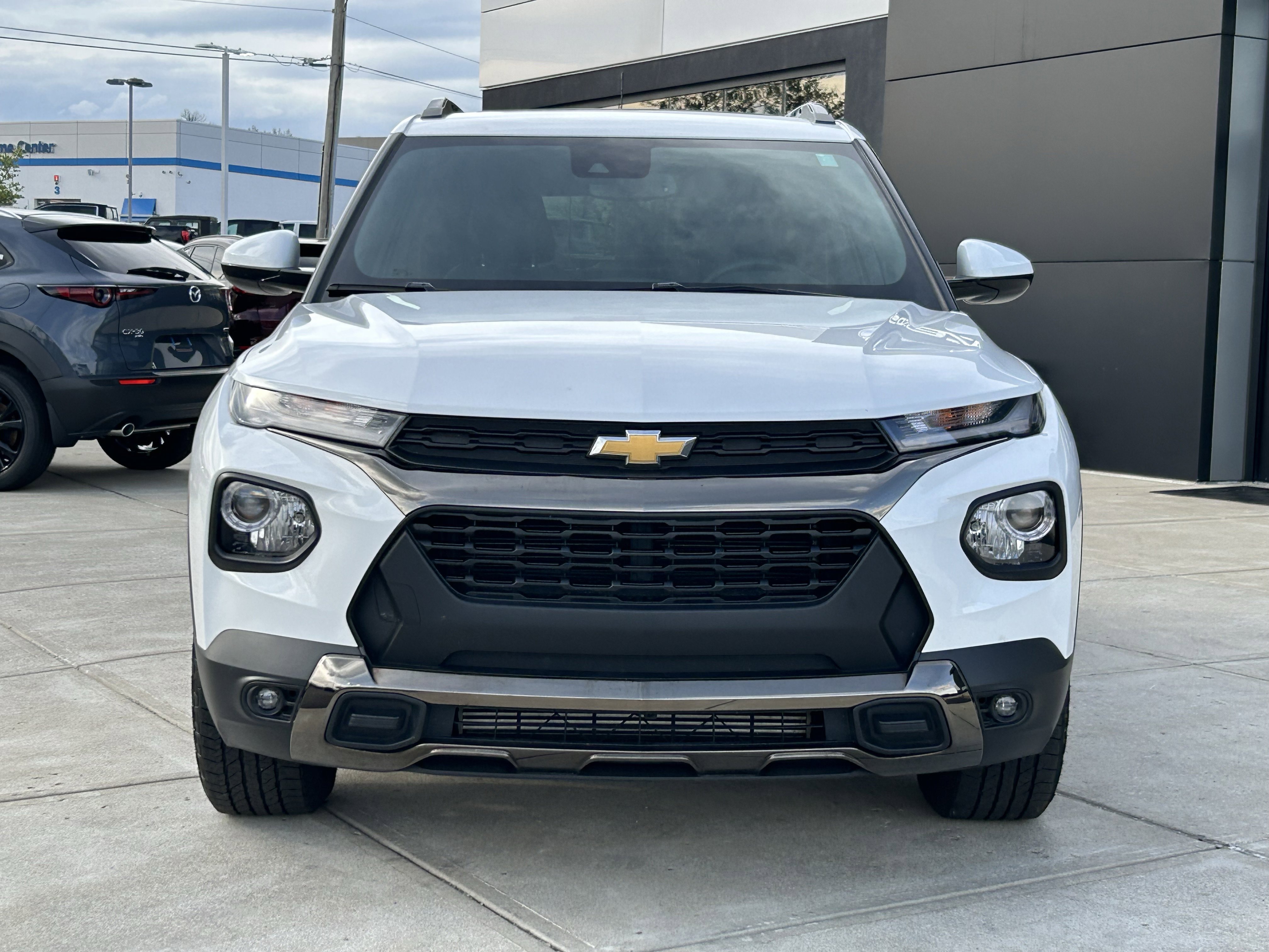 Used 2023 Chevrolet TrailBlazer ACTIV w/ Sun and Liftgate Package image 2