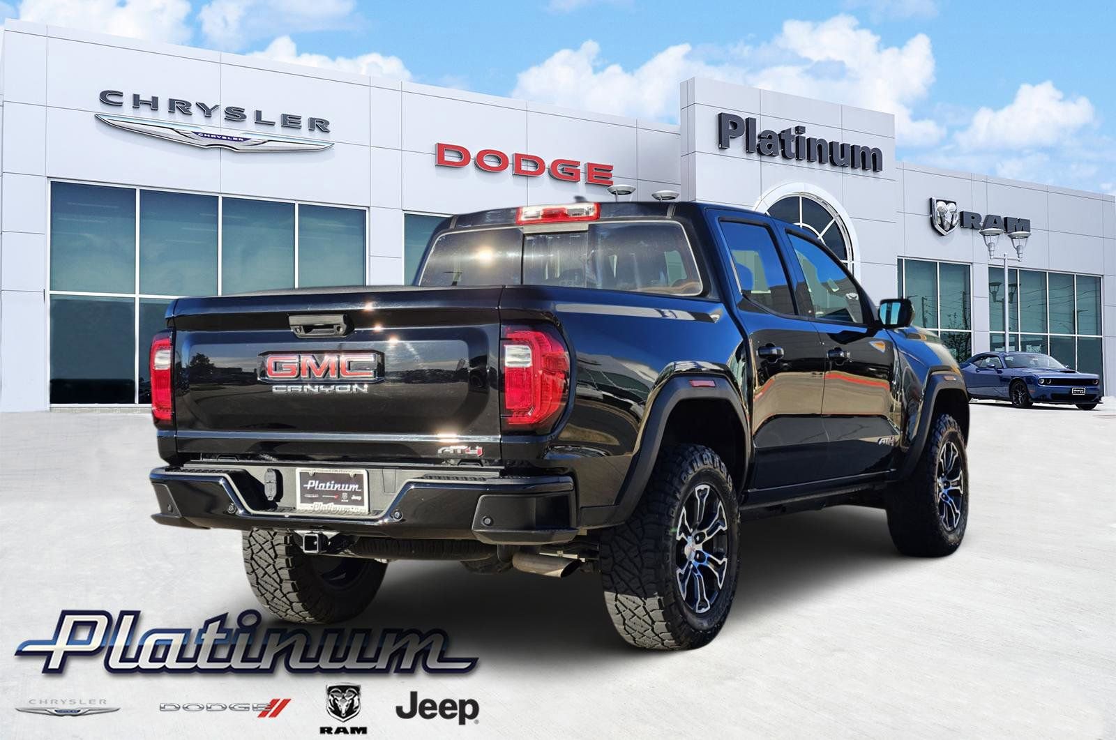 Used 2023 GMC Canyon AT4 w/ AT4 Premium Package image 6
