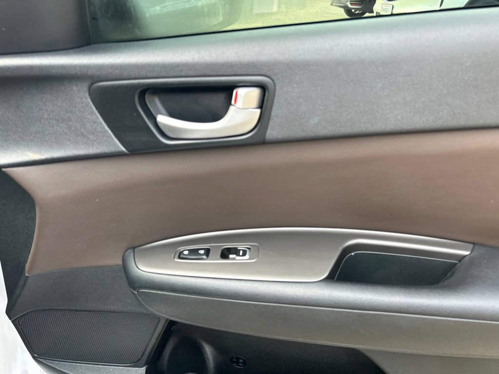 Used 2019 Kia Optima LX FWD image 24