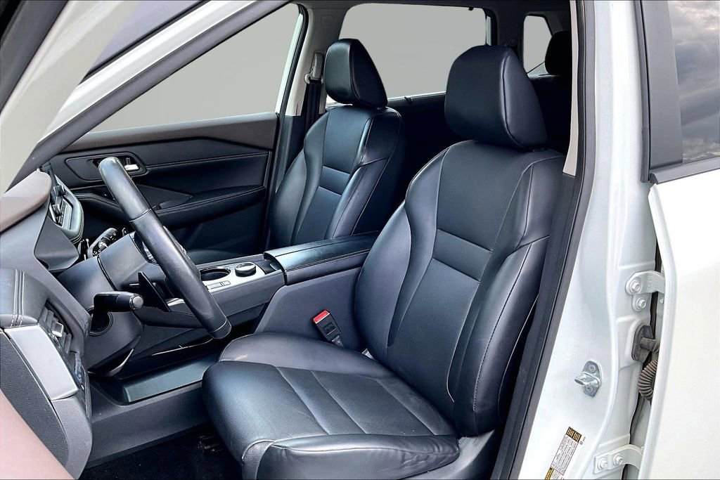 Used 2023 Nissan Rogue SV w/ SV Premium B Package AWD/4WD image 20