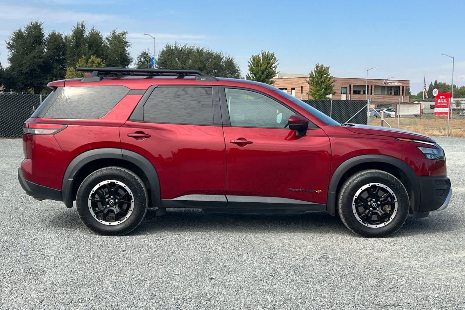 Used 2023 Nissan Pathfinder Rock Creek AWD/4WD image 9