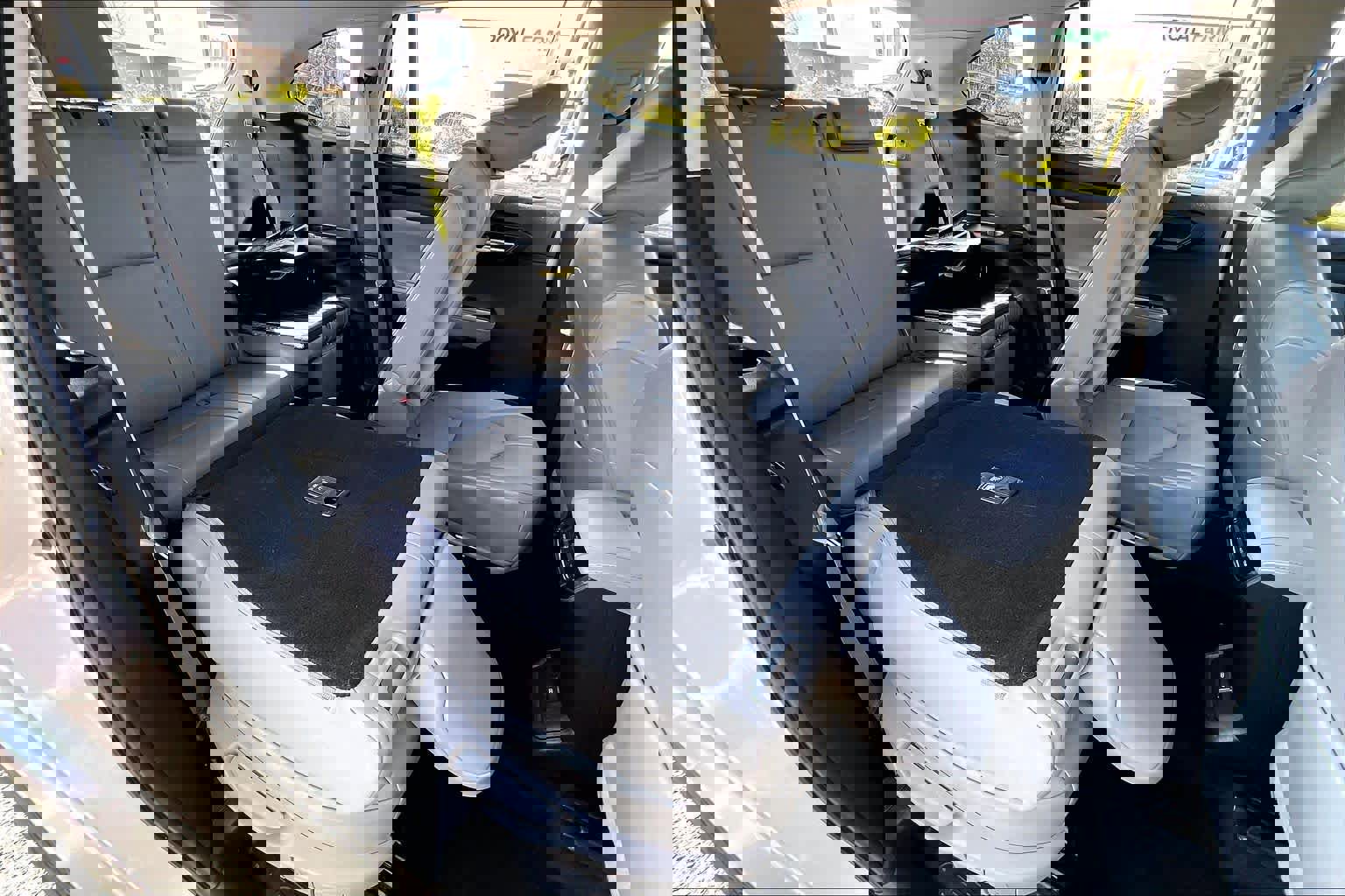 Used 2022 Toyota Highlander XLE image 21