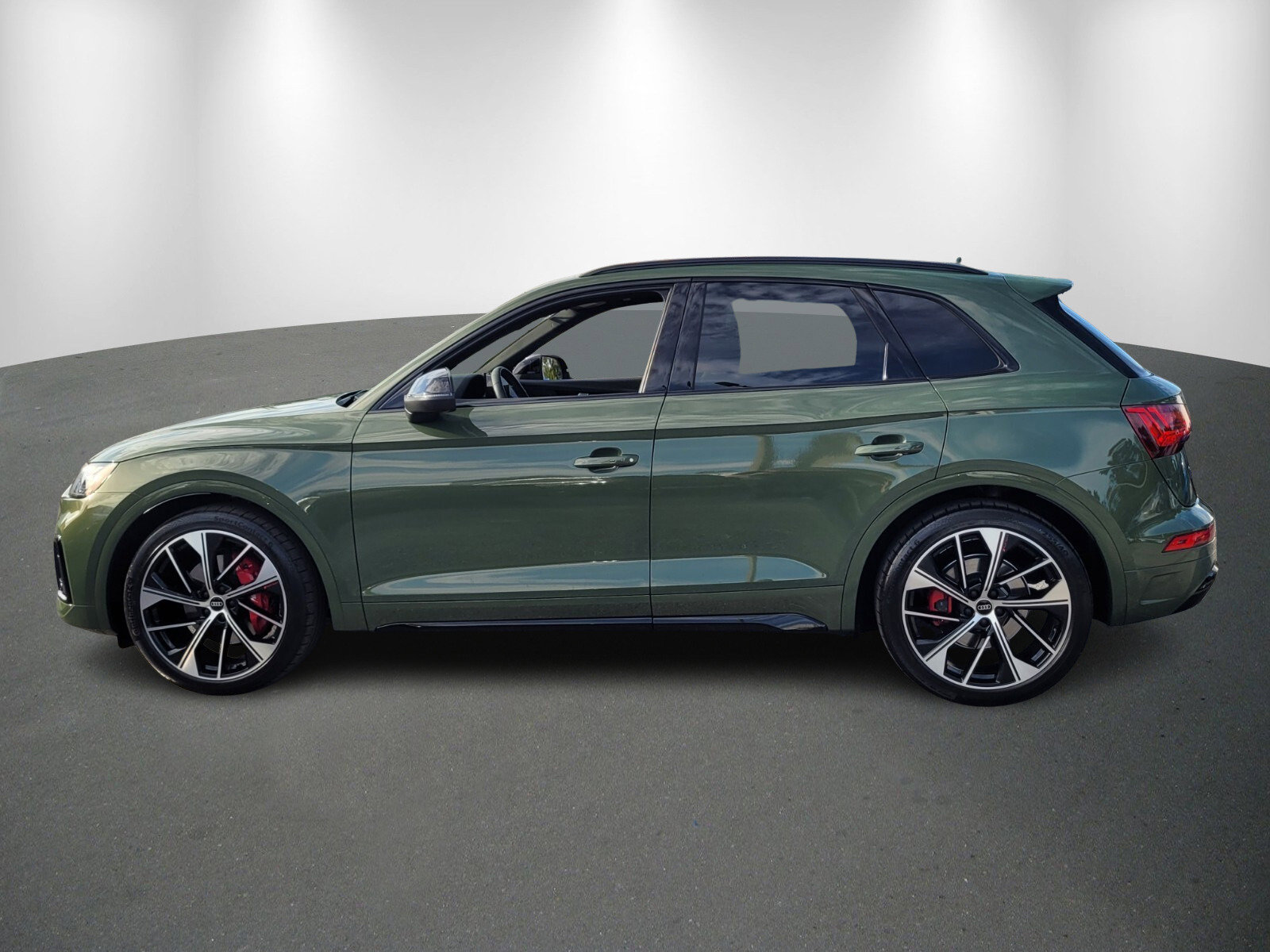 Used 2023 Audi SQ5 Premium Plus w/ Premium Plus Package image 4