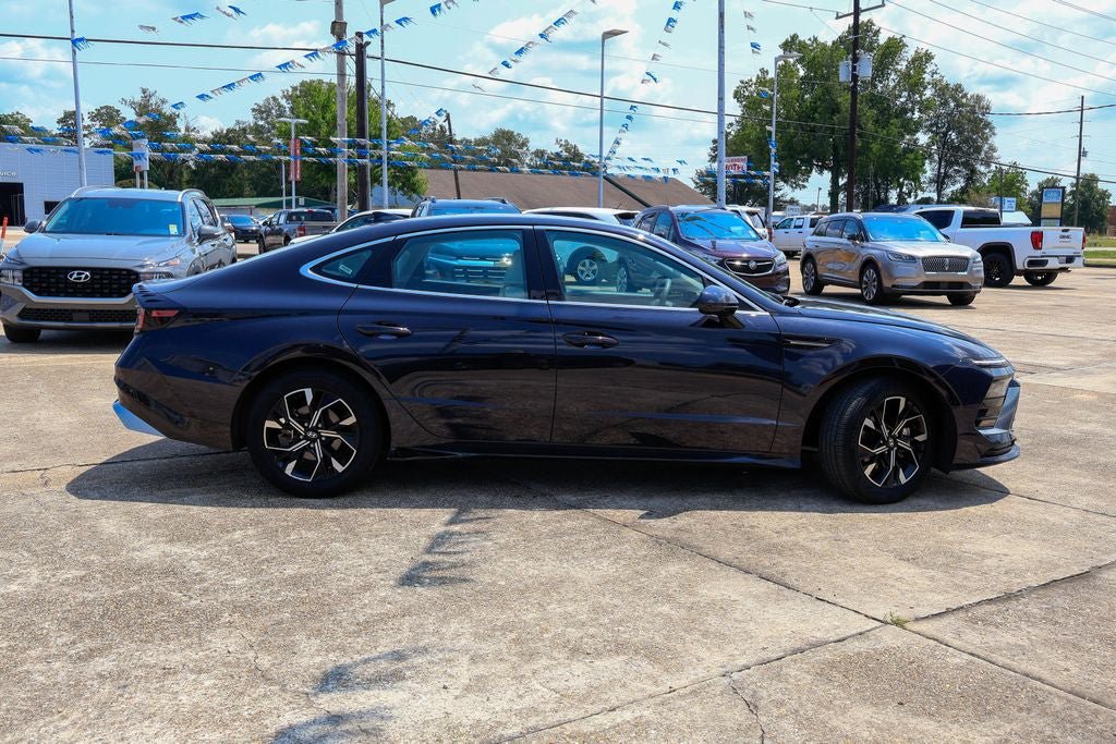 Used 2025 Hyundai Sonata SEL FWD image 21