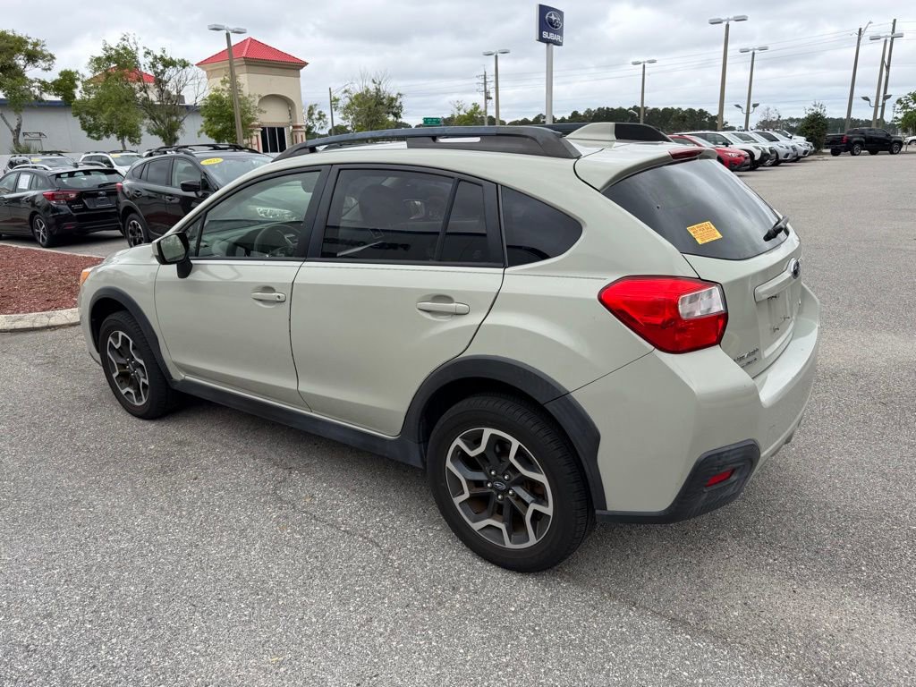 Used 2017 Subaru Crosstrek 2.0i Premium AWD/4WD image 8