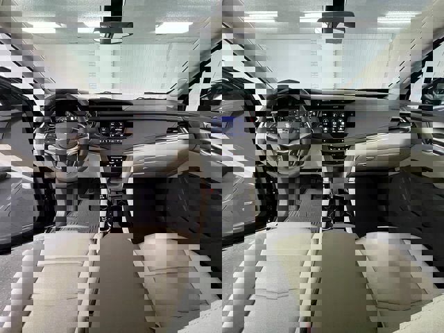 New 2025 Cadillac XT5 Premium Luxury image 17